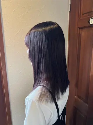 ミディアム RECHE所属・YUURI カットモデルのヘアスタイル