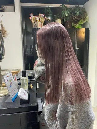 カラー ミルクティーベージュ ブリーチ🖤サヤカのヘアスタイル