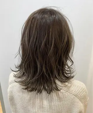 セミロング カラー box mico. mutsumiのヘアスタイル