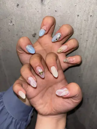 ネイル 秋元 琴音のネイルデザイン