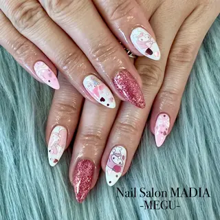 ネイル MADIA藤沢所属・MADIA MEGUのネイルデザイン