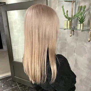 セミロング カラー 🦋透明感カラー /ケアブリーチ🦋のヘアスタイル