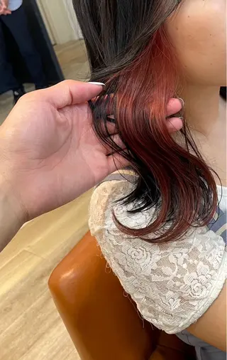 カラー しおり🍬 KOKORO🤍のヘアスタイル