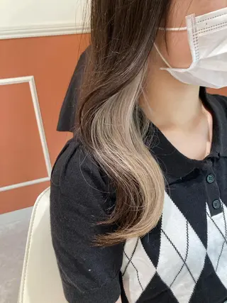 セミロング カラー ヘアアレンジ 山﨑 まなかのヘアスタイル