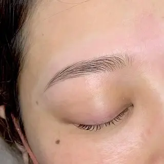 アイブロウ Uni hayakawaのマツエク・マツパデザイン