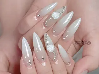 ネイル Dark Honey Susuのネイルデザイン