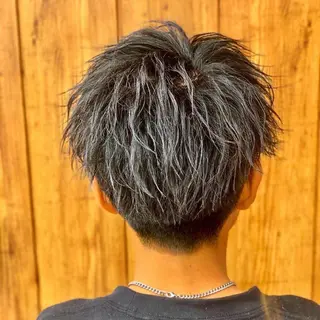 メンズ パーマ EDEN店長／ 短髪／パーマ職人🔥のヘアスタイル