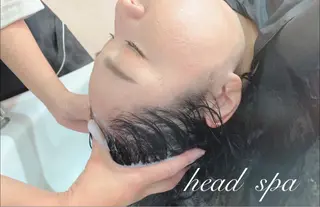 ミディアム coupe ciseauxのヘアスタイル