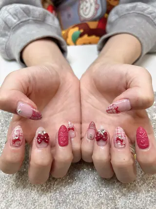 ネイル Guarendo錦糸町店所属・ガレンドウ 白澤 愛子のネイルデザイン