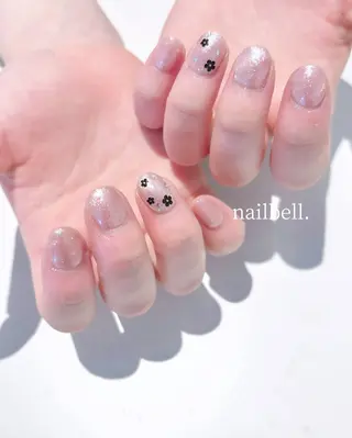 ネイル 大人可愛いネイル🎗 Hinaのネイルデザイン