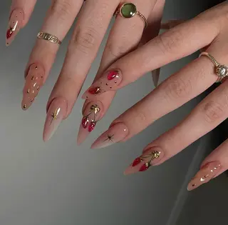 ネイル Elia Nail Salon池袋西口店所属・Saur Nailのネイルデザイン