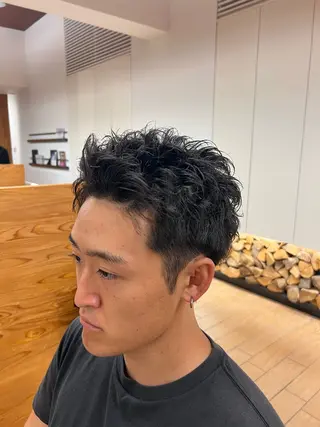 パーマ メンズ 櫻井涼央 ／メンズ特化／短髪／のヘアスタイル