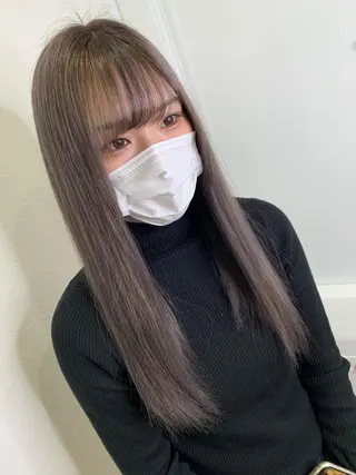 ロング 上山 菜緒のヘアスタイル