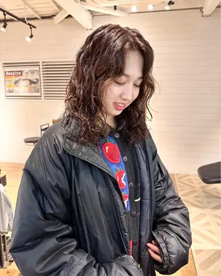 セミロング パーマ nanaka/ レイヤーカットのヘアスタイル