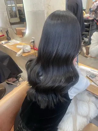 ロング Kanami/韓国風 /艶カラーのヘアスタイル