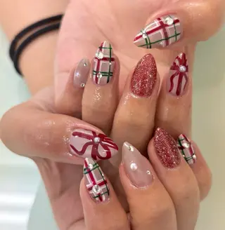 ネイル Bianca関内 USUI🐢のネイルデザイン