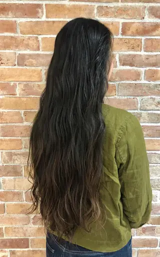 ロング THE AWESUM所属・メンズスタイル強化中 TONNY(トニー)のヘアスタイル