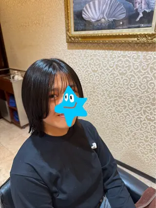 セミロング 郷右近 すずのヘアスタイル