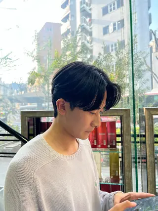 ショート カラー パーマ メンズ ﾎｯﾄﾍﾟｯﾊﾟｰ に移行中【かな】のヘアスタイル