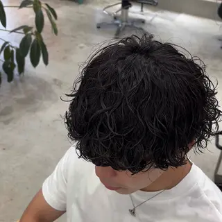 パーマ メンズ オカベ ショウマのヘアスタイル