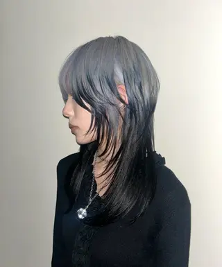 ロング カラー 7Bridge 滝内ひよりのヘアスタイル