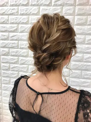 セミロング ヘアアレンジ 高橋恵🌈生え癖改善 ウルフ/レイヤーのヘアスタイル