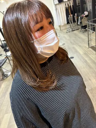 ミディアム 米元 春奈のヘアスタイル