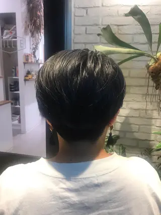 ショート カラー ri saのヘアスタイル