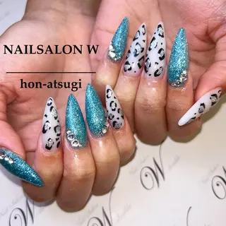 ネイル ネイルサロン ダブルのネイルデザイン