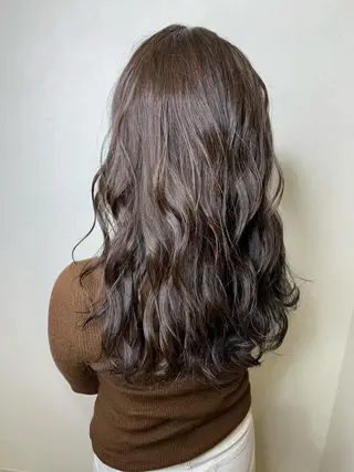 ロング カラー パーマ ヘアアレンジ メンズ キッズ ネイル マツエク・マツパ オリーブカラー 特化　　kaiのヘアスタイル