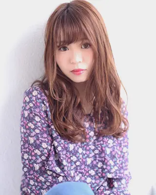 ロング カラー 服部 樹季のヘアスタイル