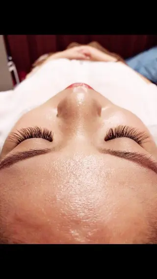 マツエク・マツパ 艶髪育成サロン 京橋　shinのヘアスタイル