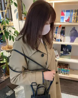 ミディアム 金田 夏野のヘアスタイル