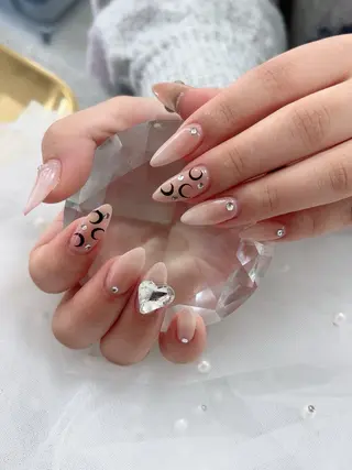 ネイル Nail studio No8 -ネイルスタジオナンバーエイト-所属・Nailstudio No8のネイルデザイン