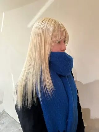セミロング カラー もりやま りりかのヘアスタイル