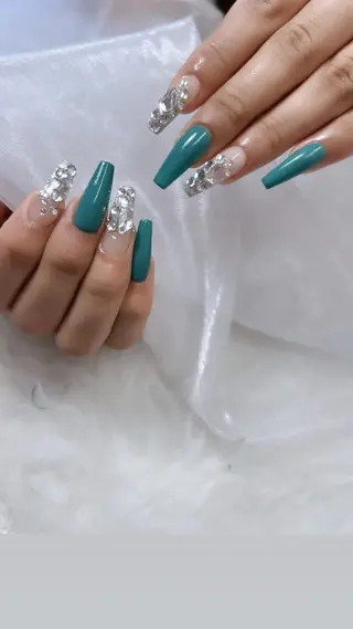 ネイル 高草木 桃香のネイルデザイン