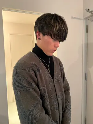カラー 伊藤 美咲のヘアスタイル