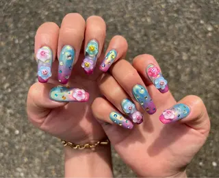 ネイル zirnail所属・zir  nail 🕊️💗RIOのネイルデザイン