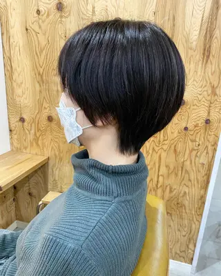 ショート ブリーチカラー よねだまことのヘアスタイル