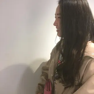 ロング カラー しのはら まどかのヘアスタイル