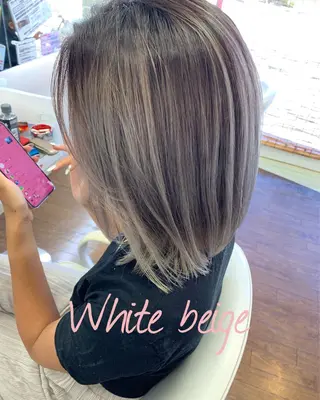 ミディアム カラー GLAD 萩原のヘアスタイル