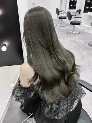 ロング カラー オリーブカラー 特化　　kaiのヘアスタイル