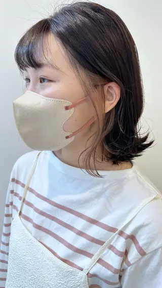 ミディアム カラー ベージュ/インナー カラー🤍Rieのヘアスタイル