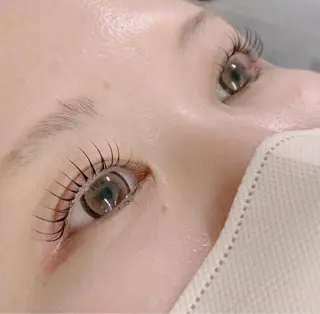 マツエク・マツパ MINAMIDE🦋 根元上げ➕束感👀✨のマツエク・マツパデザイン