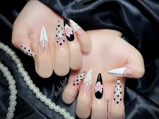 ネイル Rola kira nail salon所属・Rola kira 麗のネイルデザイン
