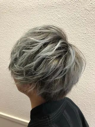 ショート カラー メンズ 髪質改善/美髪矯 正ヤマモトハルキのヘアスタイル