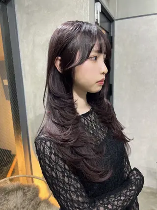 ロング maya レイヤーカットのヘアスタイル