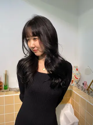 ロング カラー iroha/ n.w.h🎀のヘアスタイル