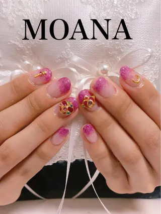 ネイル 石谷 詩織のネイルデザイン