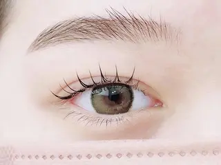 マツエク・マツパ eyelist SHIORIの眉毛・アイブロウイメージ